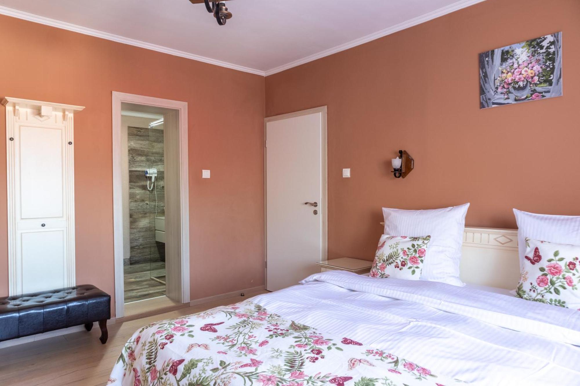 Vila Crisalia Sibiel -Sibiu (Adults Only) Hotel Exterior photo