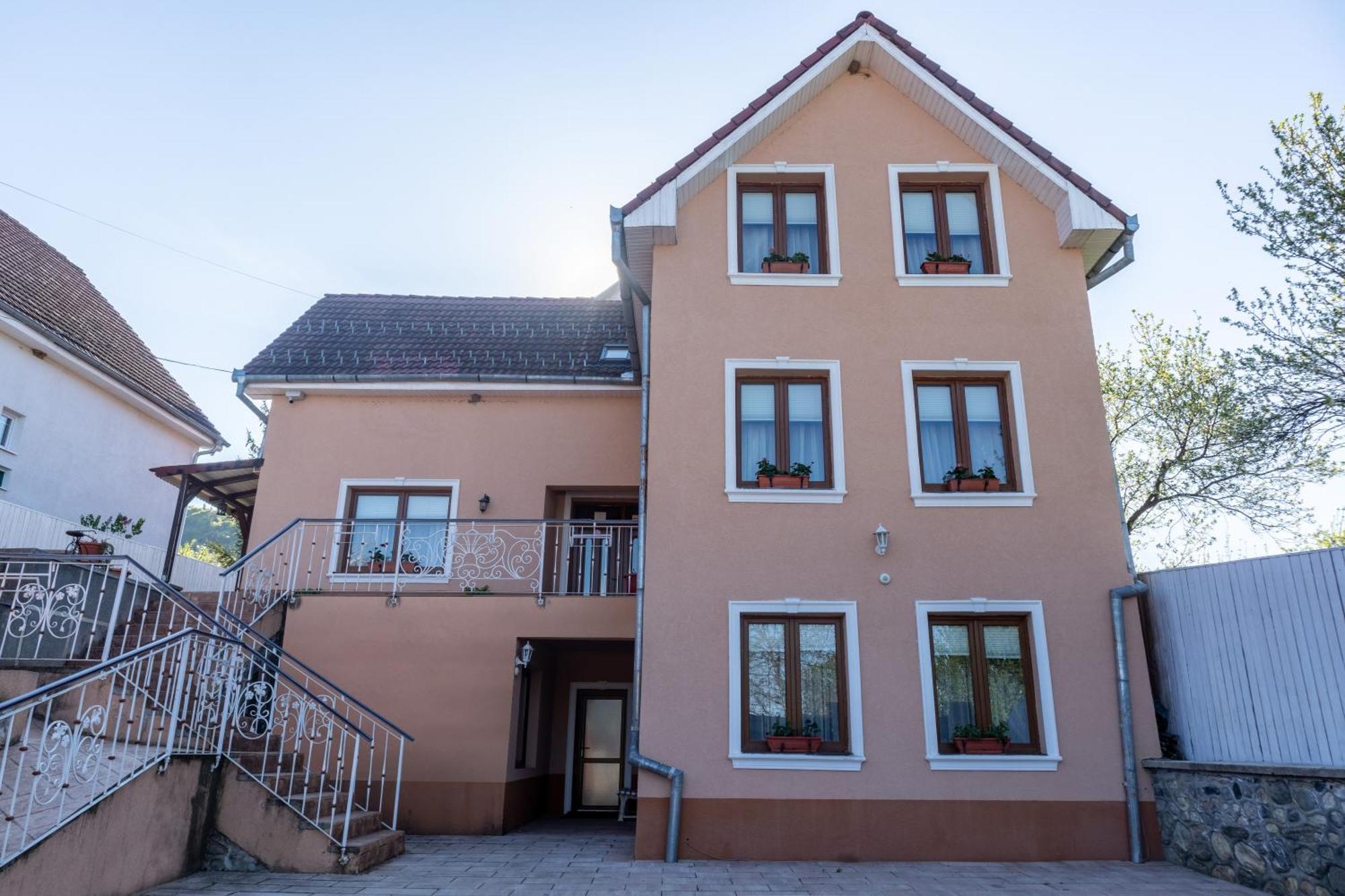 Vila Crisalia Sibiel -Sibiu (Adults Only) Hotel Exterior photo